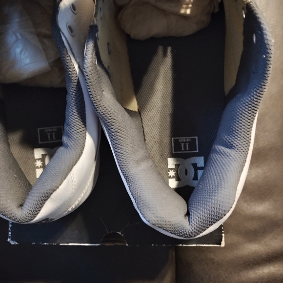 MEN'S DC PURE SUSTAINABLE SKATE SHOES - Picture 6 of 8